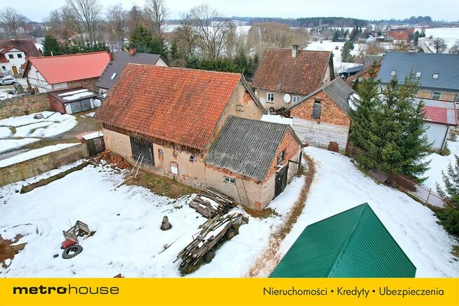 Dom z zabudowaniami na działce 4038 m² Stożne