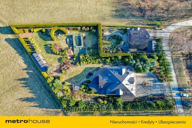 Własny raj z basenem, z widokiem na jezioro i góry