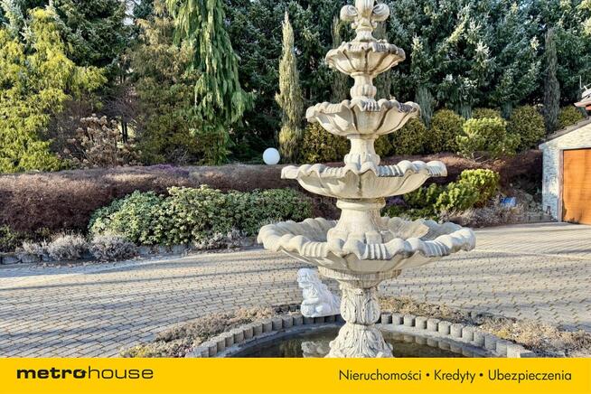 Własny raj z basenem, z widokiem na jezioro i góry