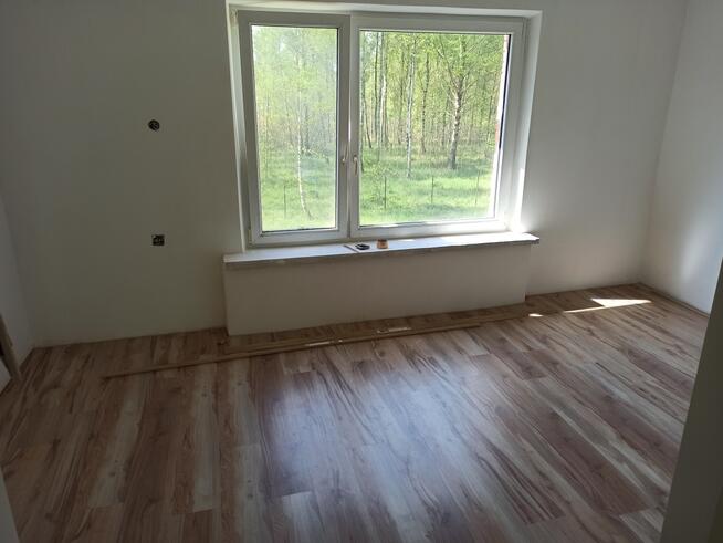 Dom piętrowy z dużą przestronną działką SPRZEDAM