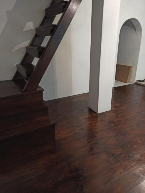 Dom piętrowy z dużą przestronną działką SPRZEDAM