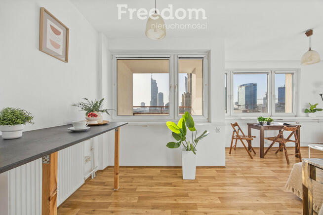 Kawalerka z widokiem na Pałac Kultury | Złota 11