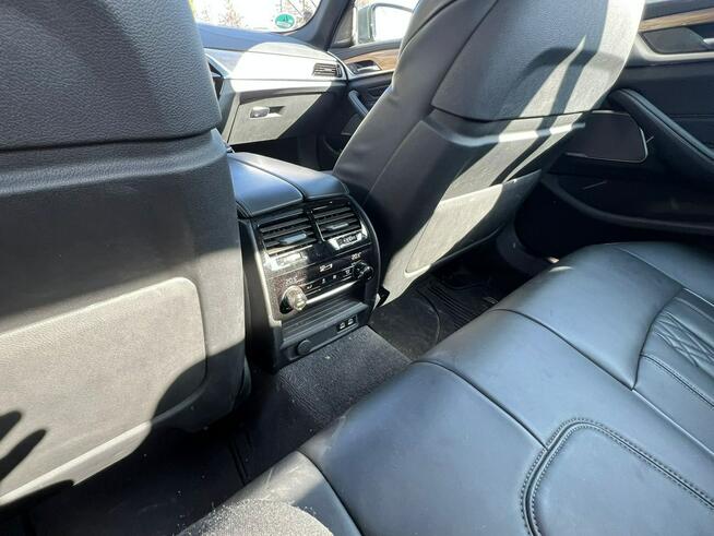 BMW M550i xDrive 530KM MSport