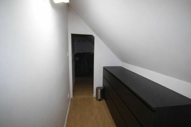 Dom w cichej okolicy – Janice