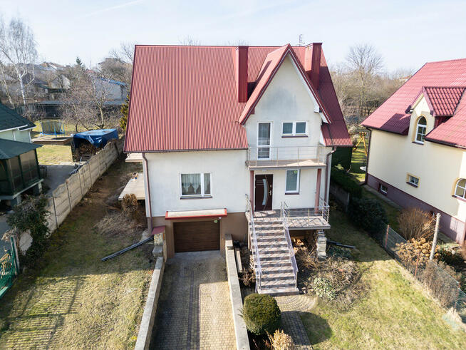 Dom przy mieście 130m2 działka 1400m2 Szewna