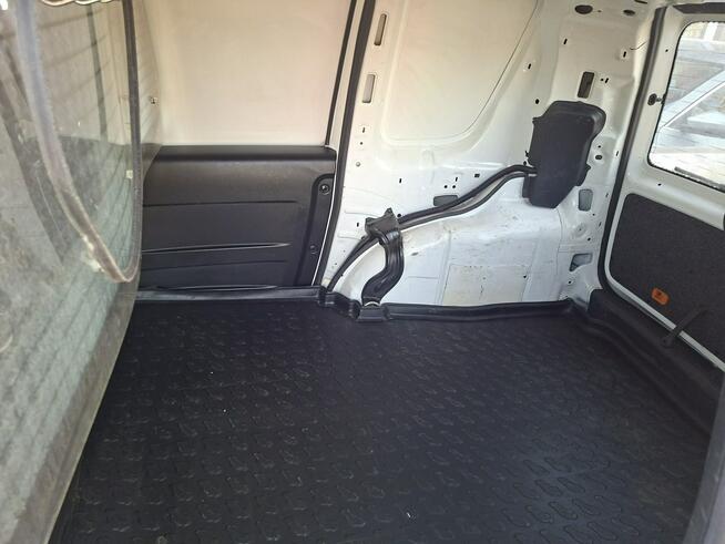 Škoda Praktik 1.2 benzyna wersja 2 osobowa ważne opłaty