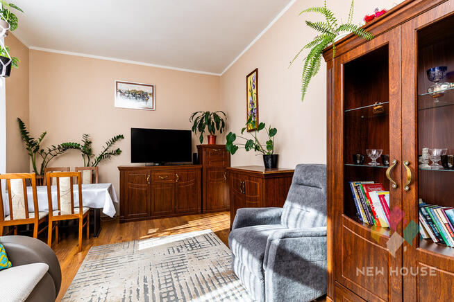 3 pok. mieszkanie przy Akademii Policji, parter