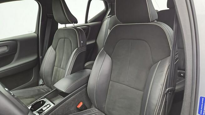 Volvo XC 40 T5 Plug-In Hybrid R-Design aut! Z Polskiego Salonu ! Faktura VAT !