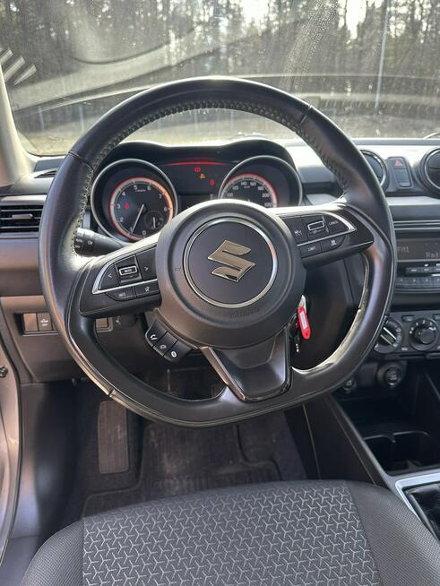 Suzuki Swift Polski Salon