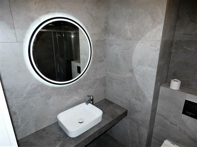 Lema 5, funkcjonalne 2 pokoje, mp. w garażu