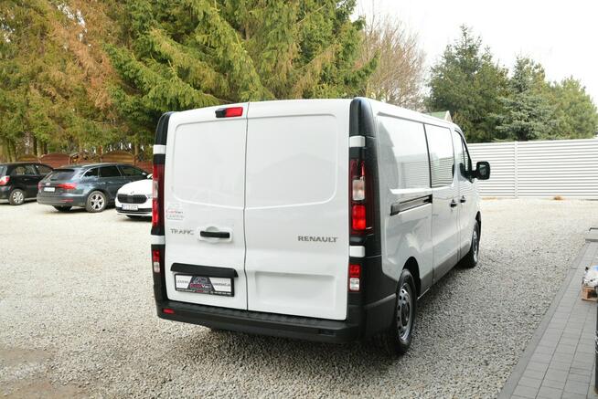 Renault Trafic long L2H1 brygadówka 7-osobowy 2,0 150KM pełna opcja 2-stronne drzwi