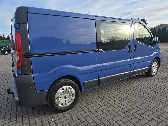 Opel Vivaro 2,5cdti 6 Osobowe,Klimatyzacja.Hak;Parktronic.Centralka.El.szyby.OKAZJ