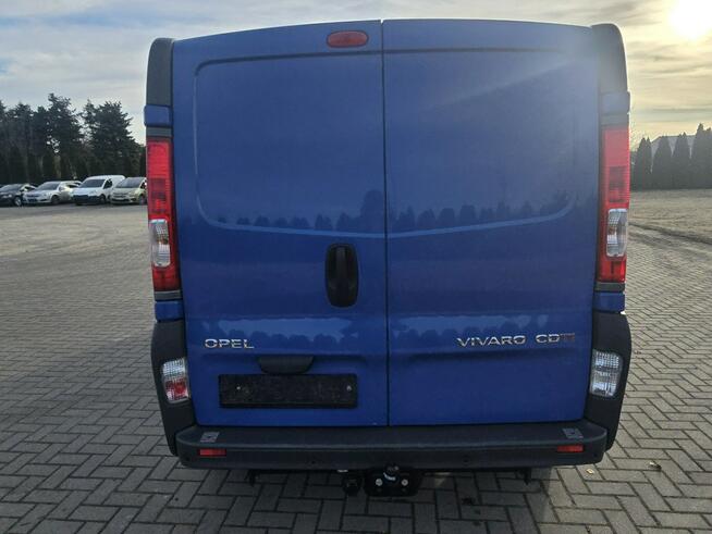 Opel Vivaro 2,5cdti 6 Osobowe,Klimatyzacja.Hak;Parktronic.Centralka.El.szyby.OKAZJ