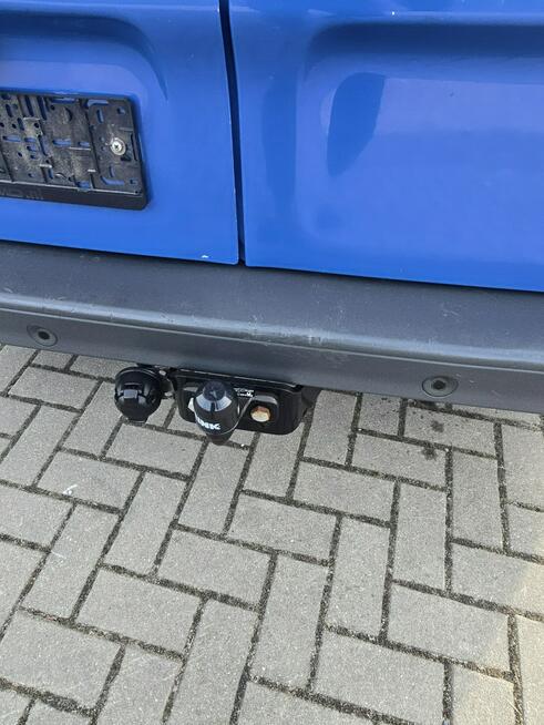 Opel Vivaro 2,5cdti 6 Osobowe,Klimatyzacja.Hak;Parktronic.Centralka.El.szyby.OKAZJ