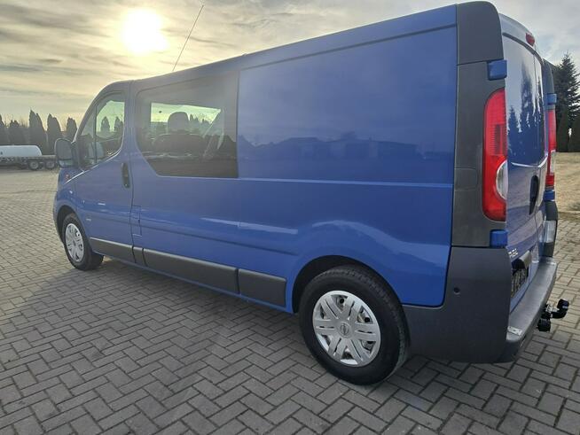 Opel Vivaro 2,5cdti 6 Osobowe,Klimatyzacja.Hak;Parktronic.Centralka.El.szyby.OKAZJ