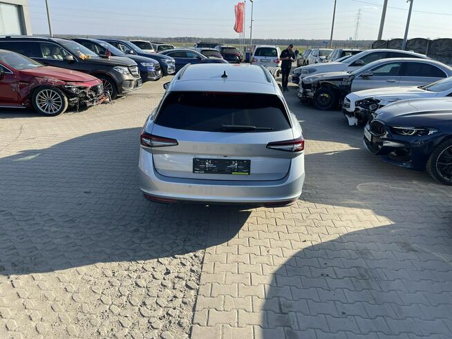 Škoda Superb Hybryda Plug IN Automat Kamera Podgrzewanie