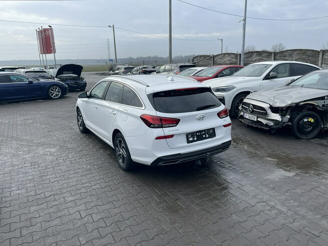 Hyundai i30 1.5l LED HAK Kamera Podgrzewanie Klimatronik