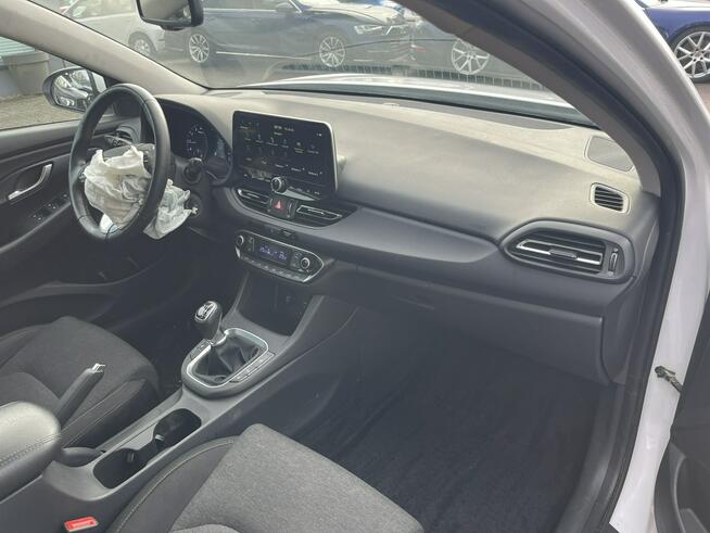 Hyundai i30 1.5l LED HAK Kamera Podgrzewanie Klimatronik