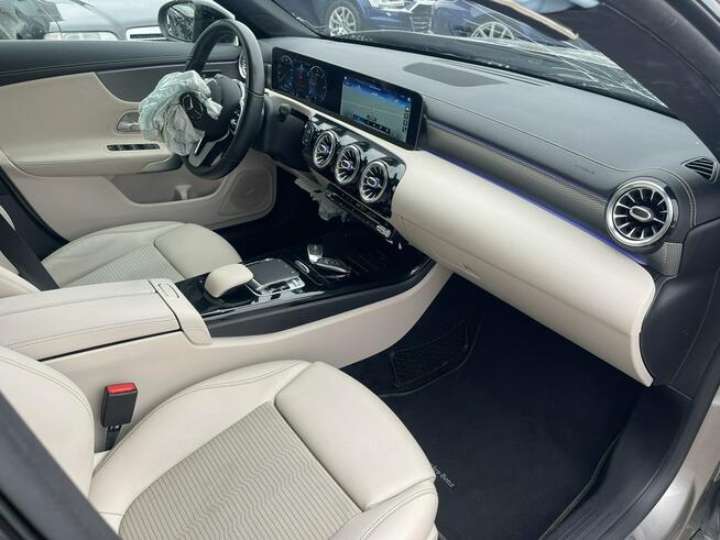 Mercedes CLA 180 Automat Skóra Podgrzewanie Kamera