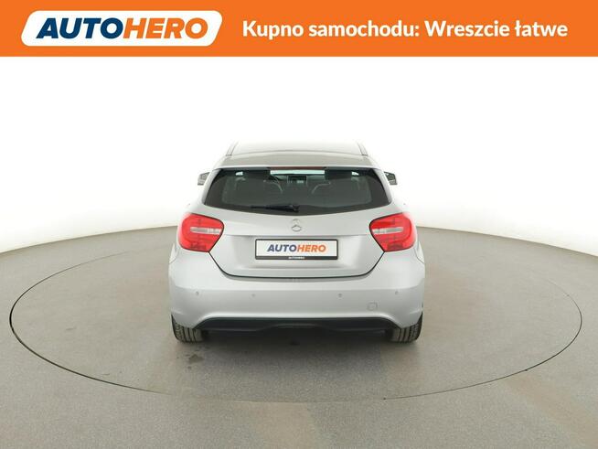 Mercedes A 180 automat skóra navi PDC grzane fotele tempomat