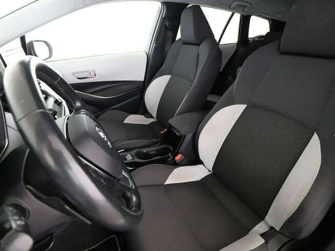 Toyota Corolla FV23% 184KM kamera navi grzane fotele ACC BiLED