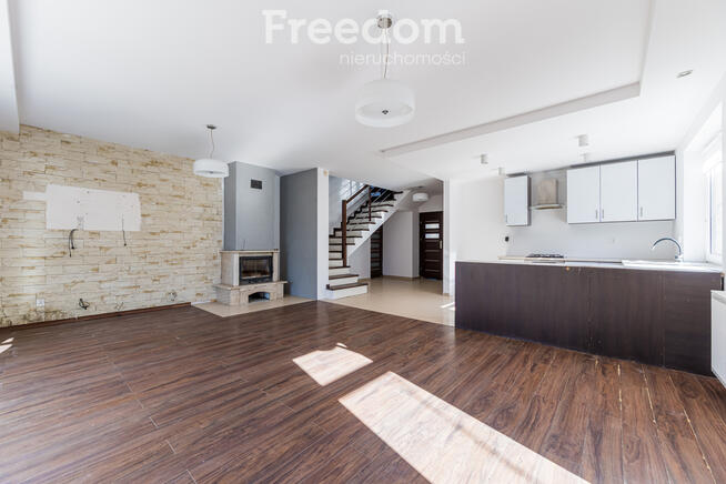 Przestronny dom 167 m z ogrodem blisko Warszawy