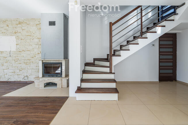 Przestronny dom 167 m z ogrodem blisko Warszawy