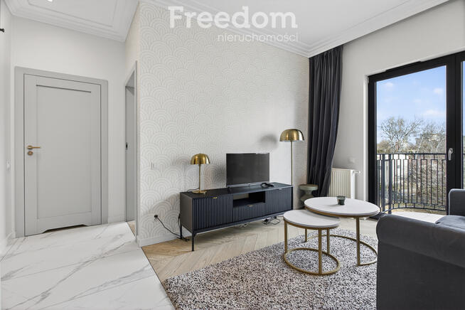 2 pokoje z dużym balkonem –Mokotów Zdziechowskiego