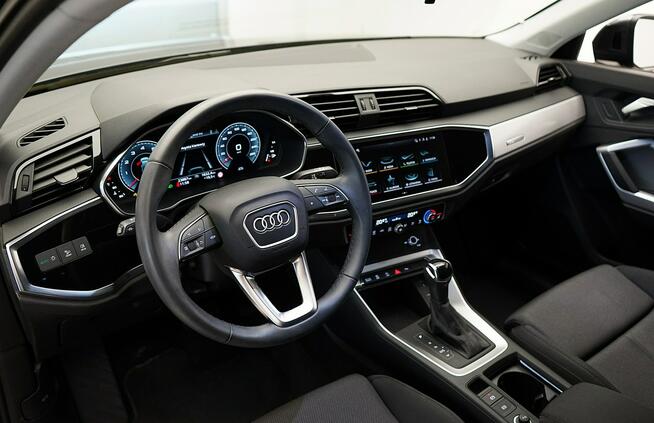 Audi Q3 35TFSI 150KM Stronic S-line Kamera LED Virtual Black