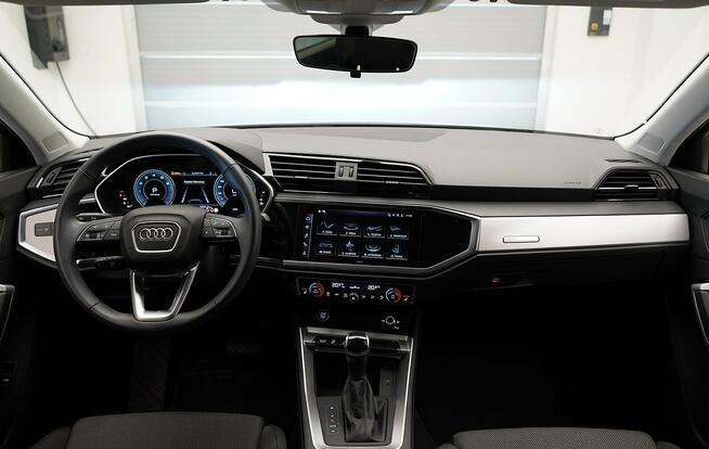 Audi Q3 35TFSI 150KM Stronic S-line Kamera LED Virtual Black