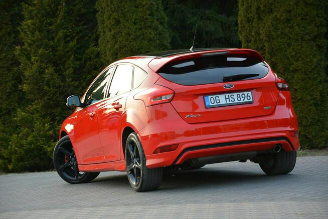 Ford Focus Red Race Pakiet ST Red&Blac Duża Navi Parktronic Grz.kierownica ALU18