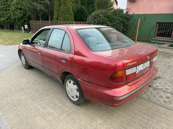 Nissan Almera