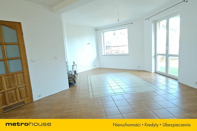 Pół bliżniaka o pow. użytkowej ok.130 blisko lasu.