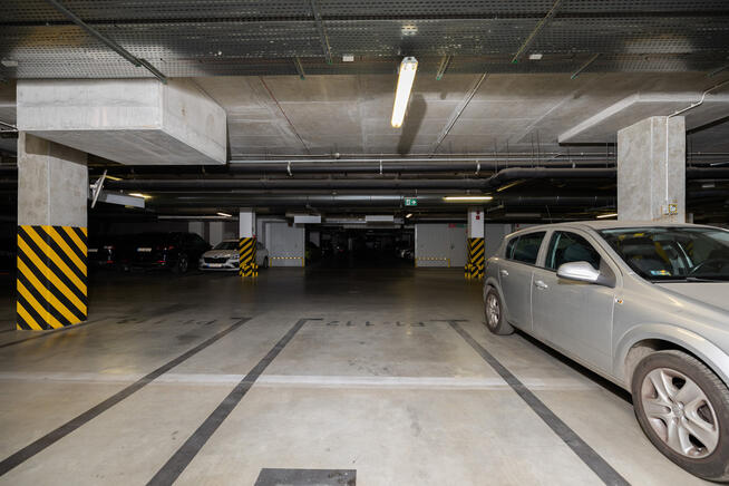 Miejsce postojowe w garażu podziemnym-ul.Walońska