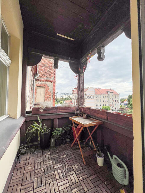 Klimatyczne 4-pokojowe mieszkanie w odrestaurowanej kamienic