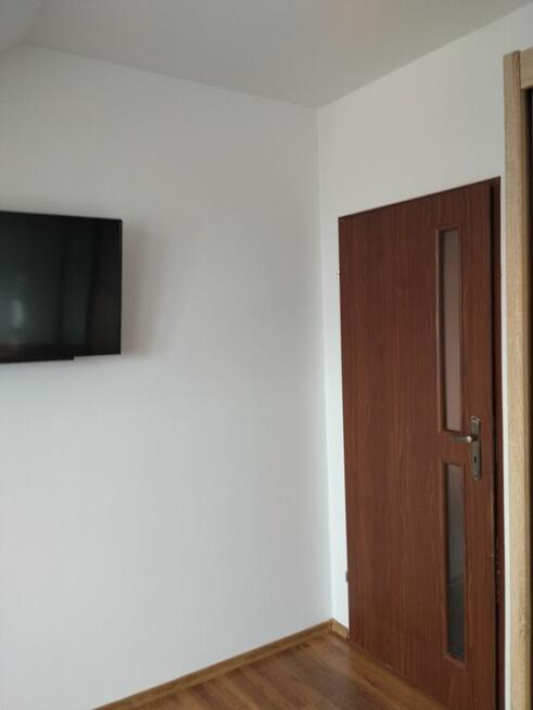 Sprzedam dwupokojowe mieszkanie z aneksem kuchennym i balkon