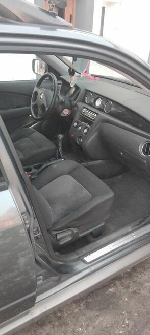 Mitsubishi Outlander I