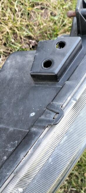 Lampa przednia lewa Xenon Suzuki grand Vitara