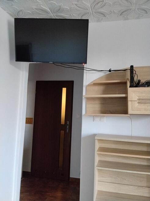 Sprzedam dwupokojowe mieszkanie z aneksem kuchennym i balkon