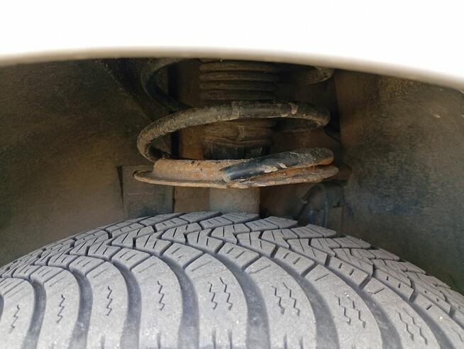 Peugeot 307 SW - pęknięta spręzyna amortyzator