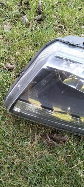 Lampa przednia lewa Xenon Suzuki grand Vitara