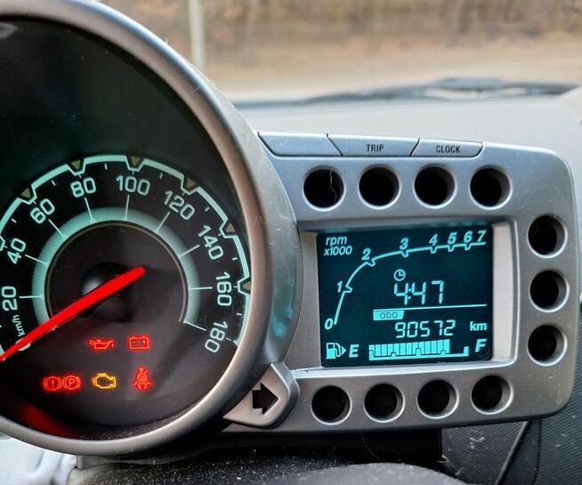 Sprzedam samochód osobowy