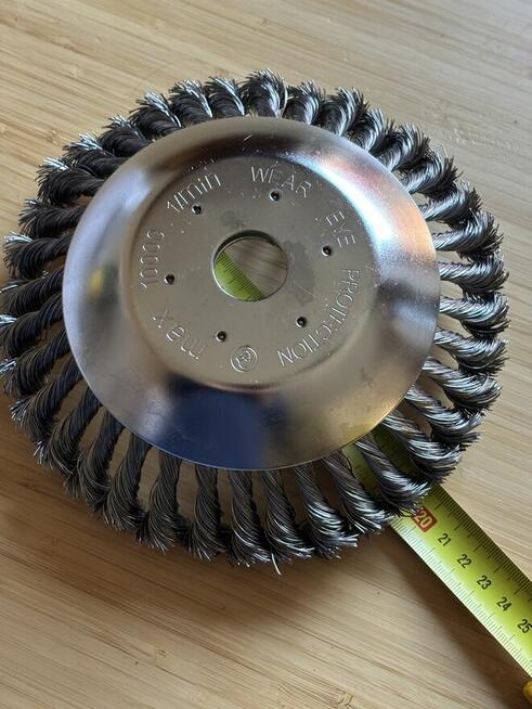 Szczotka druciana skręcana do podkaszarki/szlifierki –200 mm