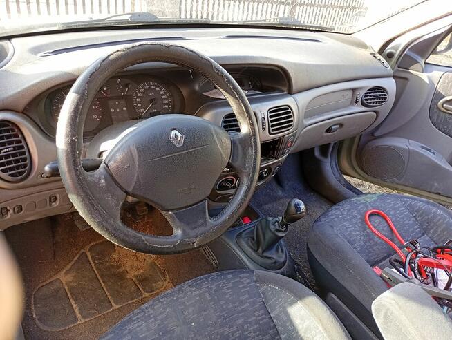 SAMOCHÓD OSOBOWY RENAULT MEGANE (ŁASIEWITY, GM. RZEWNIE)