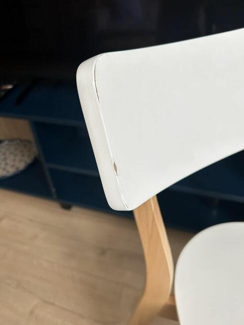 komplet czterech krzeseł do salonu/jadalni