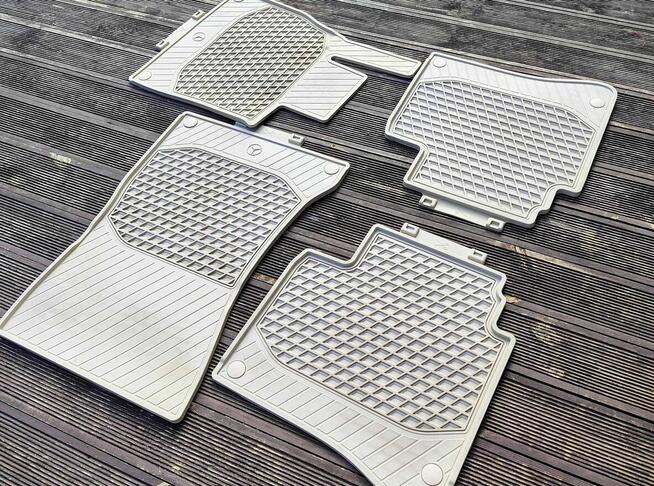 Dywaniki gumowe Mercedes S klasa Long W222-Oryginał-Używane