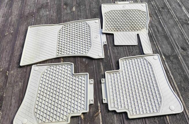 Dywaniki gumowe Mercedes S klasa Long W222-Oryginał-Używane