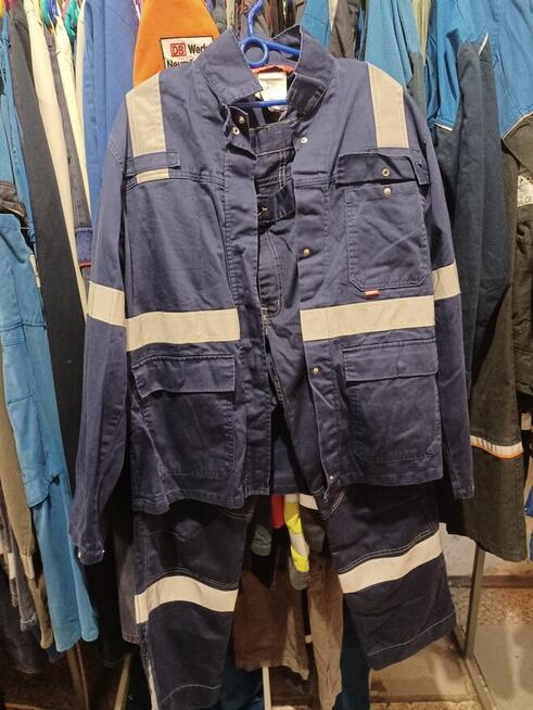 Odzież robocza używana .