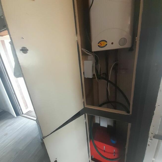 Domek holenderski zabudowany z tarasem