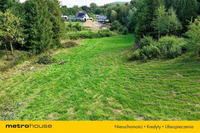 Działka w spokojnej okolicy. Olbrzymi potencjał.